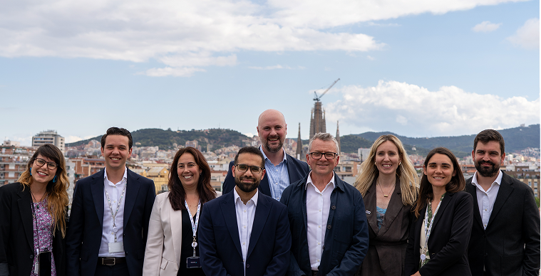Auditores CIOB con equipo ZIGURAT en terrado de Barcelona